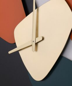 Đồng Hồ Nghệ Thuật Đa Sắc