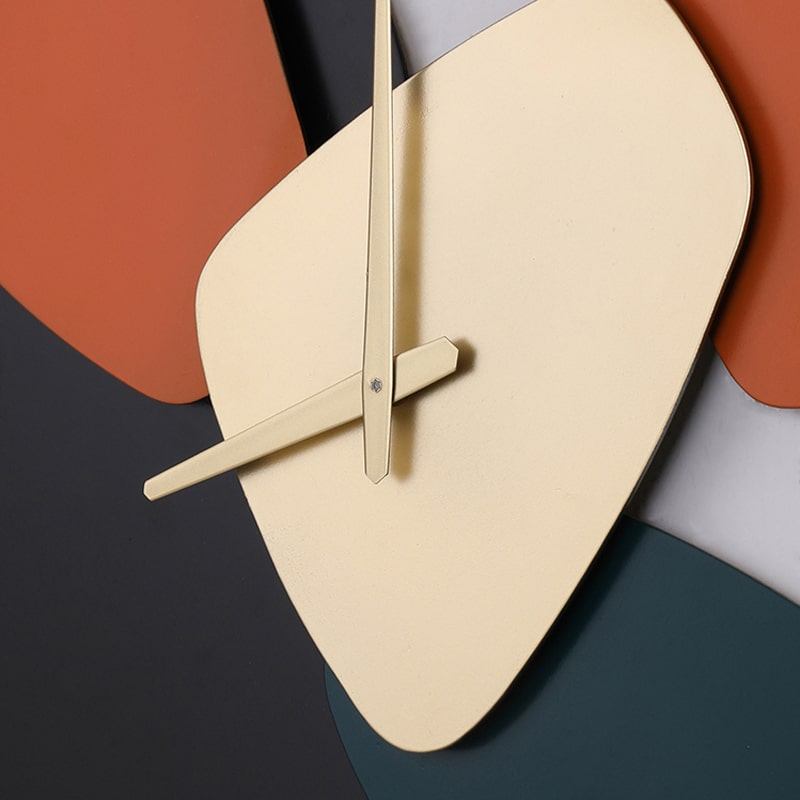 Đồng Hồ Nghệ Thuật Đa Sắc