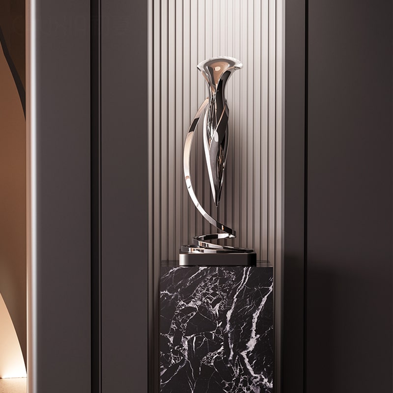 Tác Phẩm Điêu Khắc Kim Loại Trừu Tượng