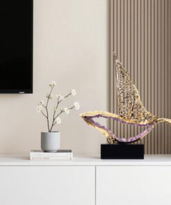 Tượng Cá Voi Vươn Khơi Thịnh Vượng