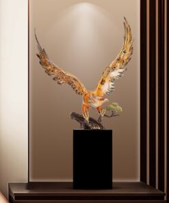 Tượng Đại Bàng Sải Cánh Bay Ngàn Dặm