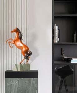 Tượng Ngựa Dũng Mãnh Đứng Núi