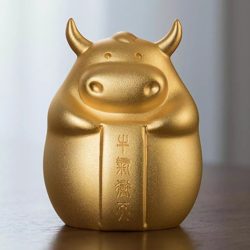 Tượng Trâu Vàng Sung Túc Để Taplo Ô Tô