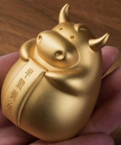 Tượng Trâu Vàng Sung Túc Để Taplo Ô Tô