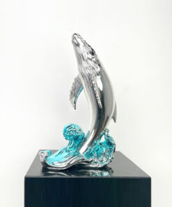 Tượng Cá Voi Vươn Sóng Nghệ Thuật