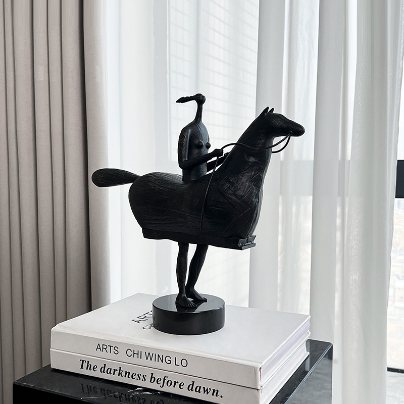 Tượng Kỵ Sĩ Trừu Tượng Nghệ Thuật