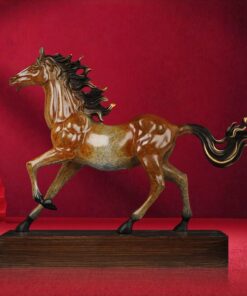Tượng Ngựa Tự Tại Nghệ Thuật