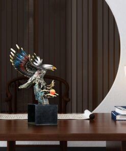 Tượng Đại Bàng Thống Lĩnh Bầu Trời