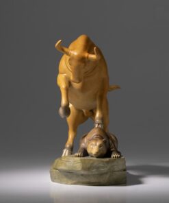 Tượng Nghệ Thuật Cuộc Chiến Bò Và Gấu