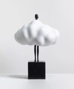 Tượng Cô Gái Mây Trắng