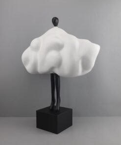 Tượng Cô Gái Mây Trắng