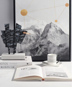 Tượng Linh Ngưu Hình Khối Trừu Tượng