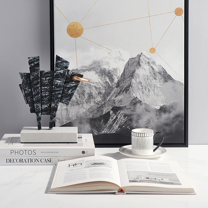 Tượng Linh Ngưu Hình Khối Trừu Tượng