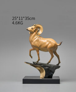 Tượng Dê Vượt Đỉnh Thành Công