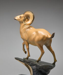 Tượng Dê Vượt Đỉnh Thành Công