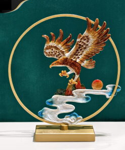 Tượng Đại Bàng Khai Vận Trên Mây