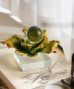 Tượng Quả Cầu Pha Lê Sang Trọng