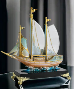 Tượng Thuyền Buồm Thuận Gió Trang Trí
