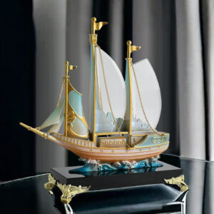 Tượng Thuyền Buồm Thuận Gió Trang Trí - Công Decor