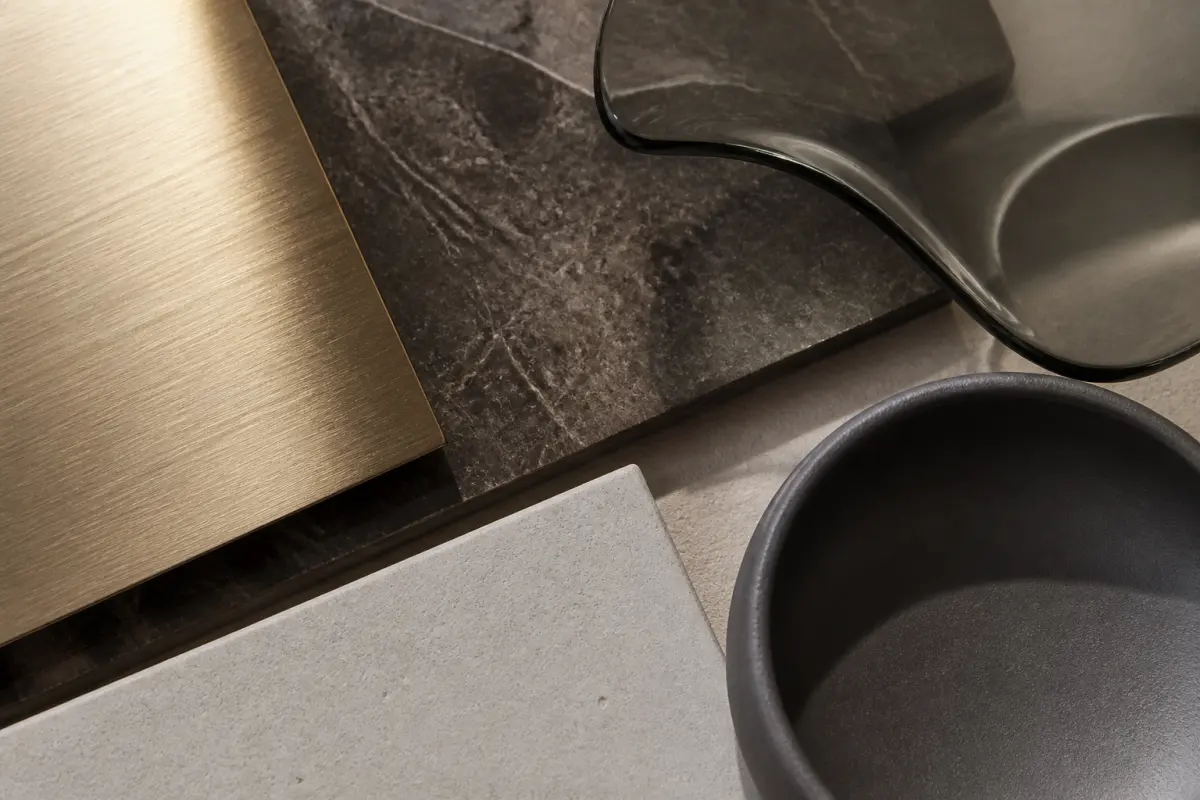 Bề mặt đá kim loại kính và gốm trong Modern Luxury