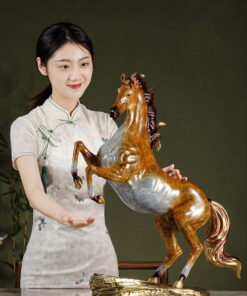 Tượng Ngựa Tung Vó